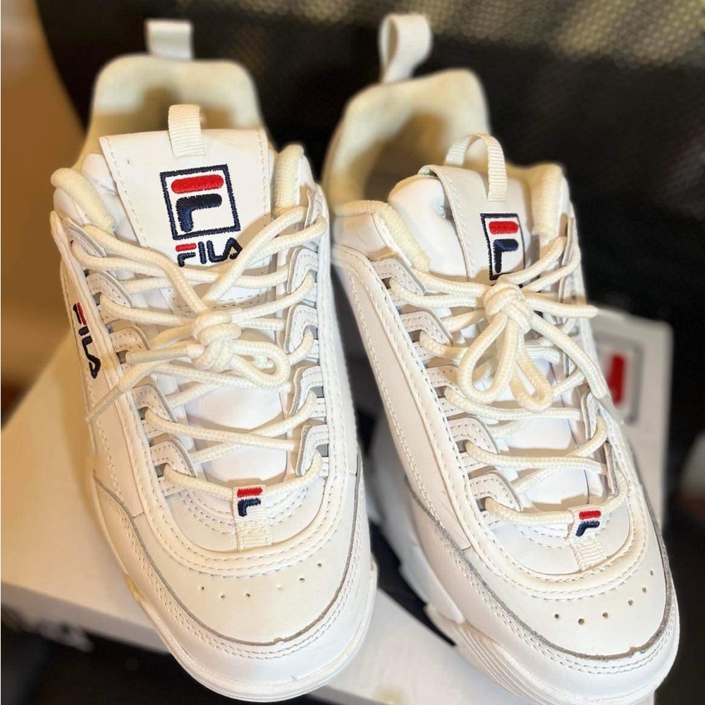 Fila 5.5 kids white sneaker worn once